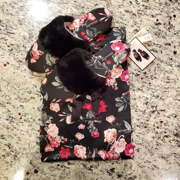 Victoria's Secret Shoes - NEW Victoria's Secret Silk Slippers w/Faux Fur